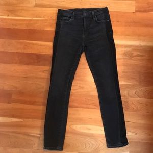 Citizens sculpt jeans